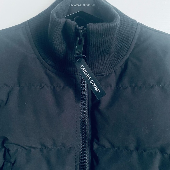 Canada Goose jacket. Woolford bomber style jacket. Worn twice. Size m. - Picture 15 of 16